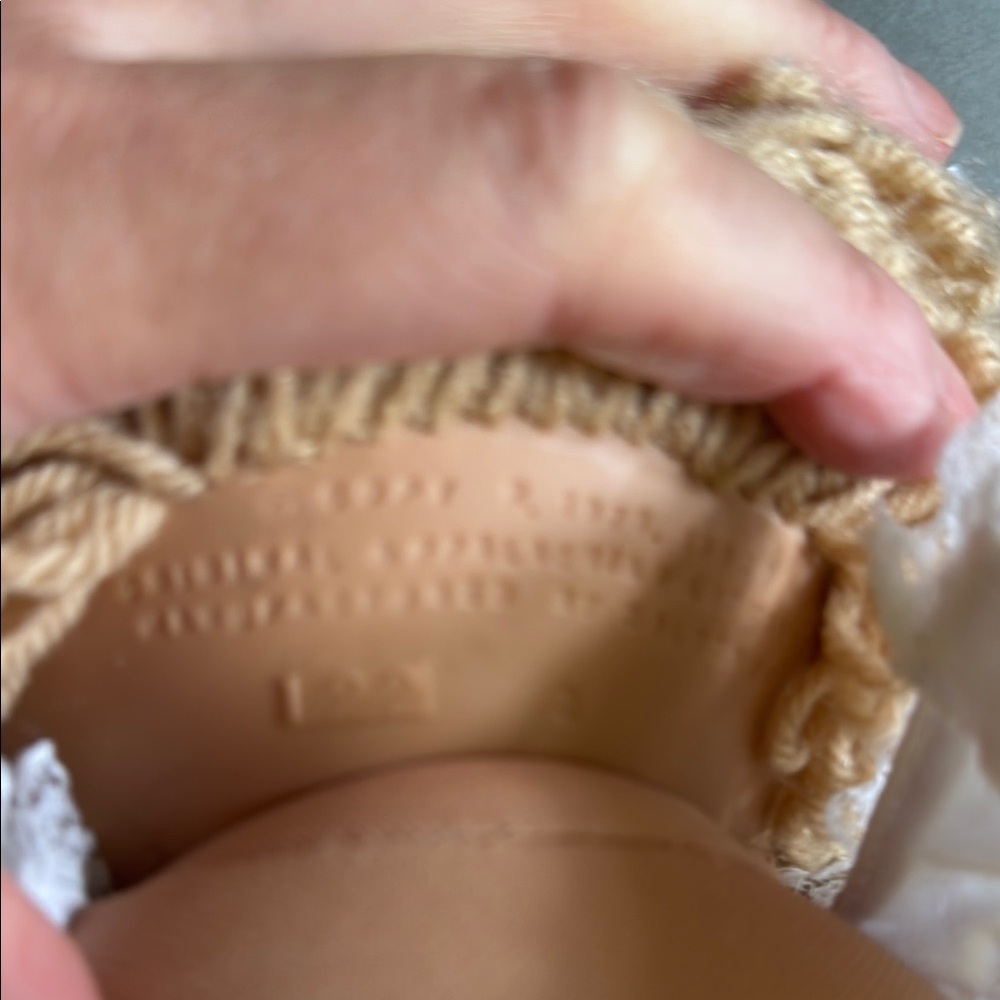 Cabbage Patch Kid Doll with 3 Outfits - Picture 4 of 12